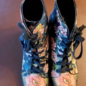 Steve Madden floral tapestry combat boot.